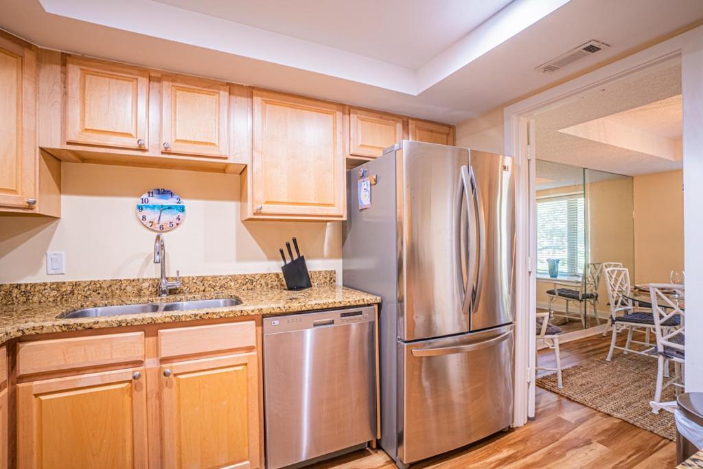 1686 Bluff Villas Renovated Sleeps 8 Walk To Salty Dog Sea Pines Hilton Head Island Exterior photo