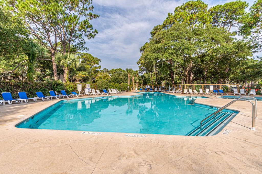 1686 Bluff Villas Renovated Sleeps 8 Walk To Salty Dog Sea Pines Hilton Head Island Exterior photo