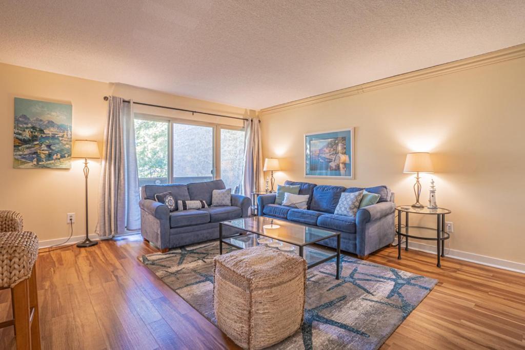 1686 Bluff Villas Renovated Sleeps 8 Walk To Salty Dog Sea Pines Hilton Head Island Exterior photo