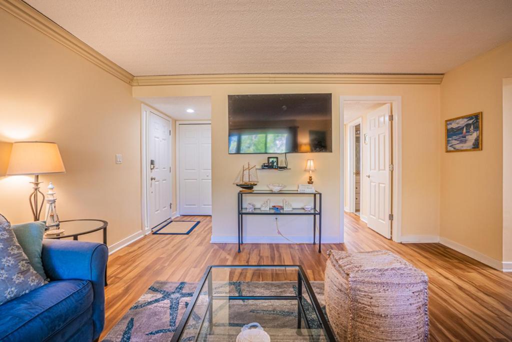 1686 Bluff Villas Renovated Sleeps 8 Walk To Salty Dog Sea Pines Hilton Head Island Exterior photo